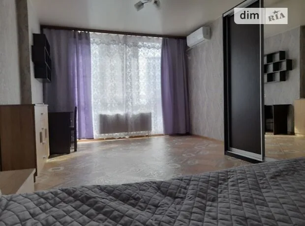 Квартира · 1 кімн · Дарницький