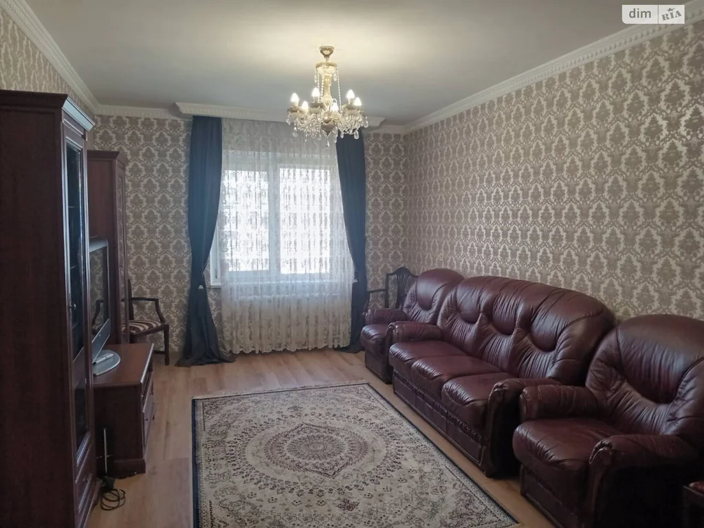 Квартира · 3 кімн · Дарницький