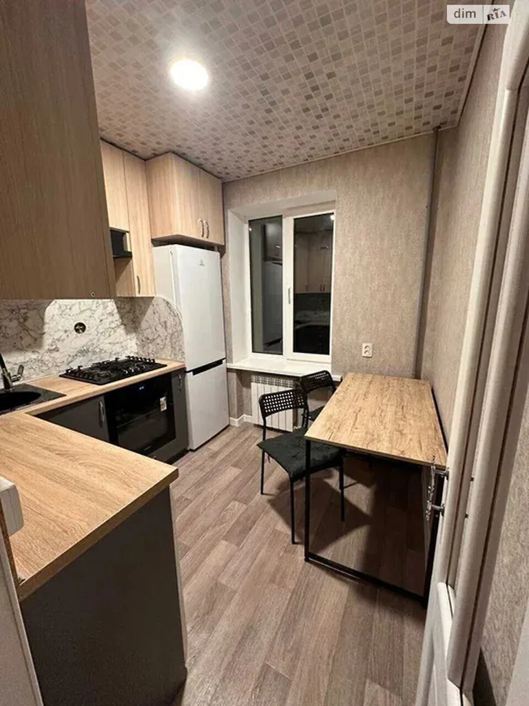 Квартира · 1 кімн · Відрадний