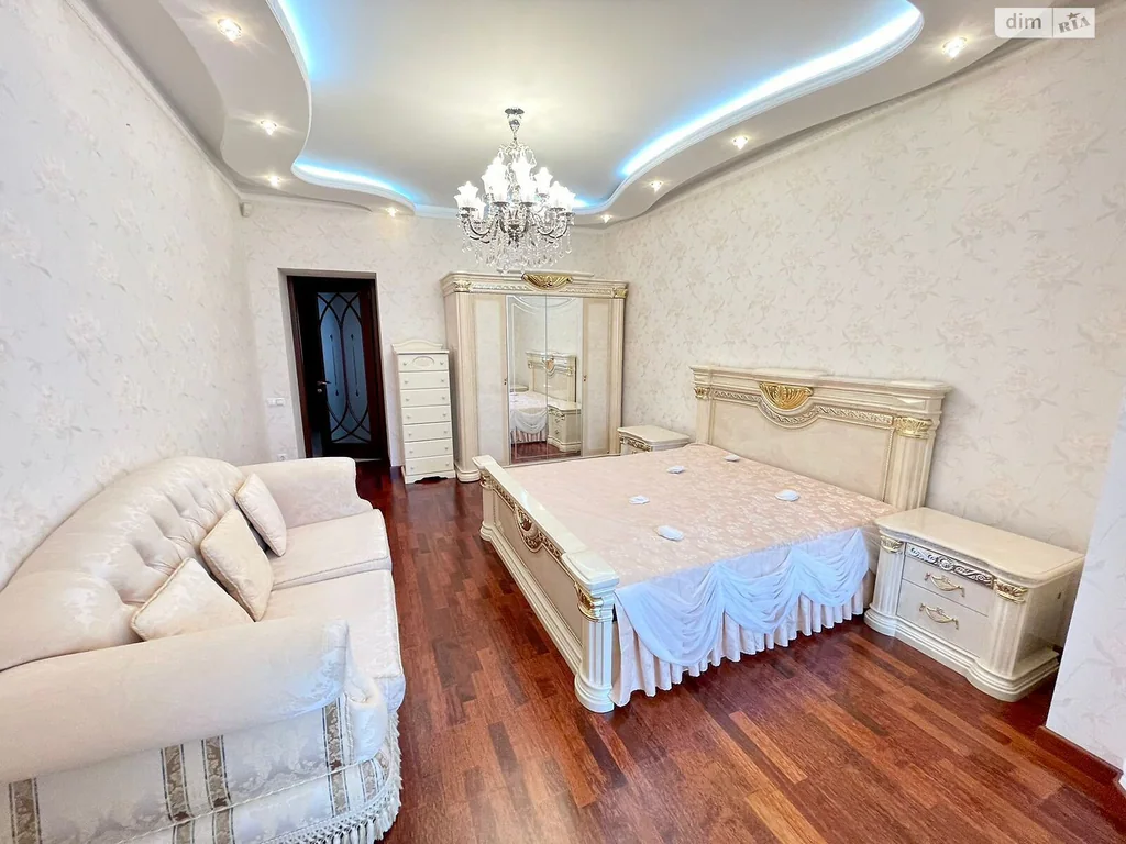 Квартира · 3 кімн · Оболонь