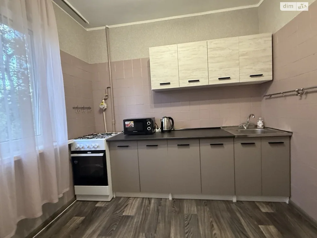 Квартира · 2 кімн · Виноградар