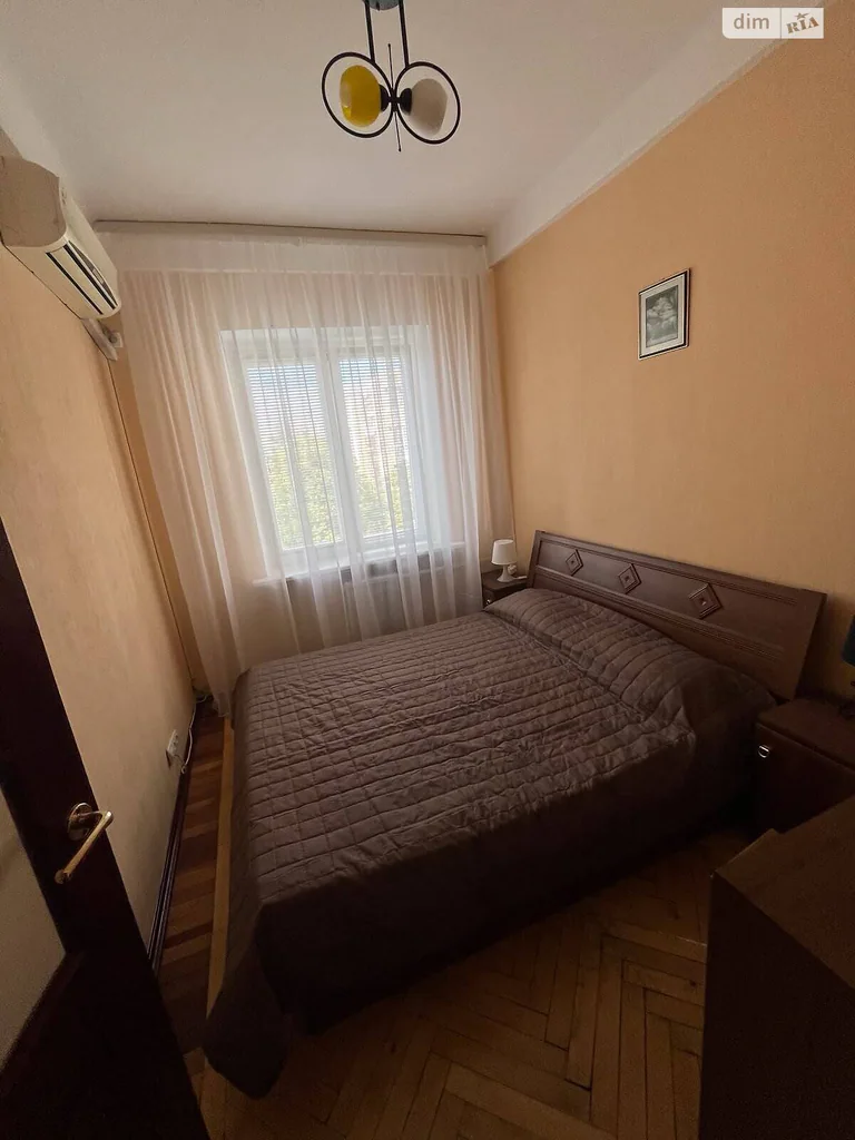 Квартира · 3 кімн · Нова забудова