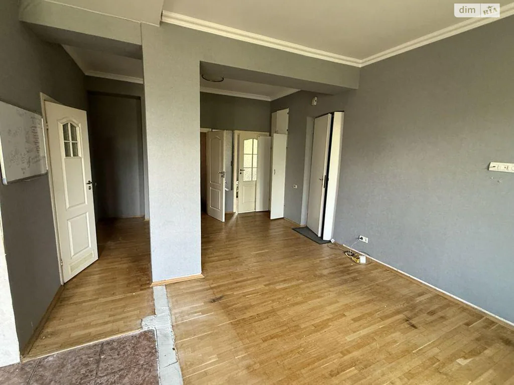 Квартира · 3 кімн · Солом'янський