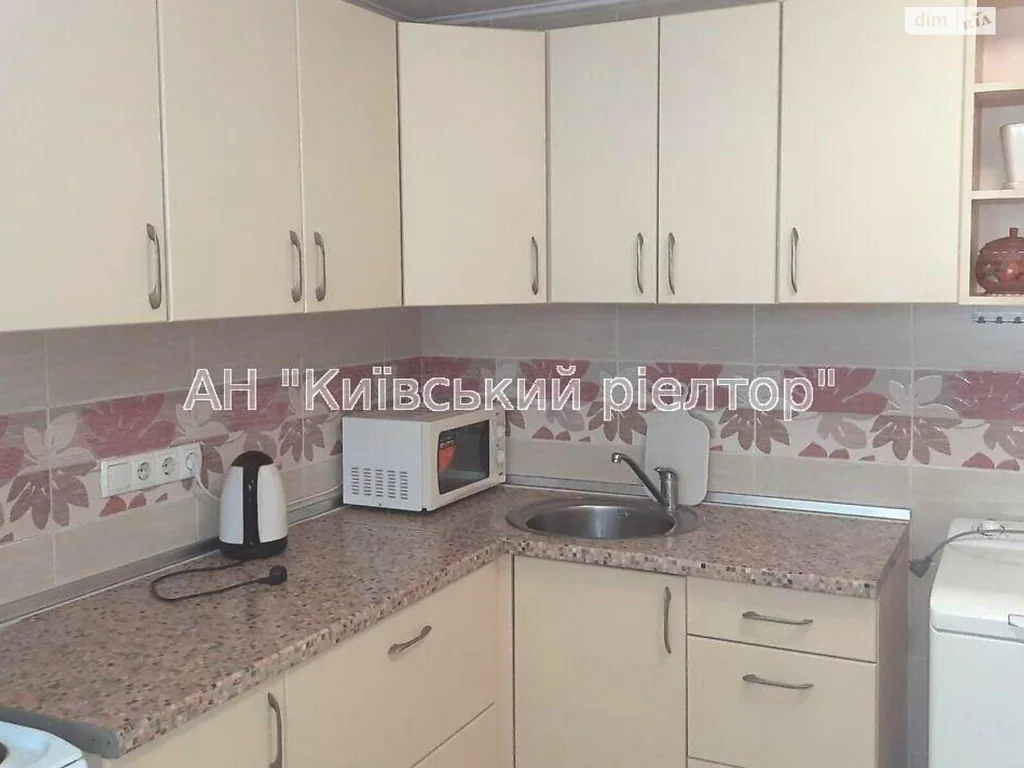 Квартира · 1 кімн · Деміївка