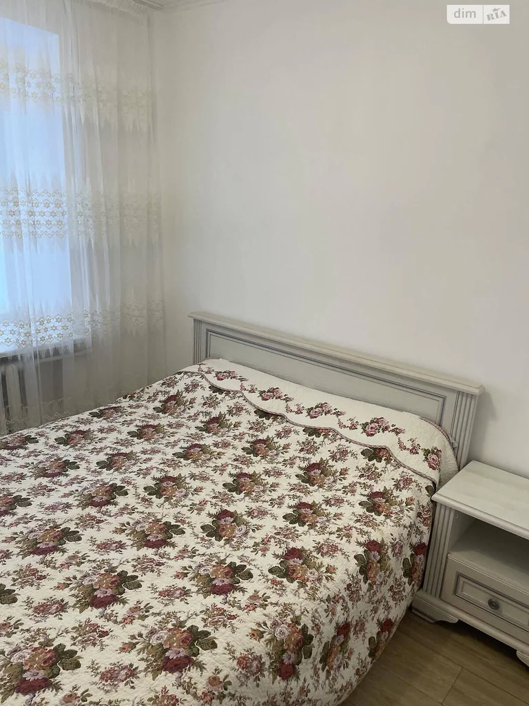 Квартира · 3 кімн · Лук'янівка