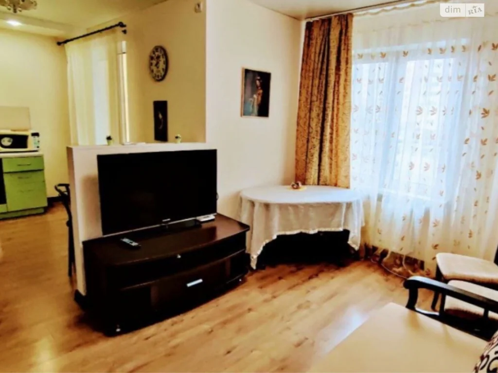 Квартира · 1 кімн · Дарницький