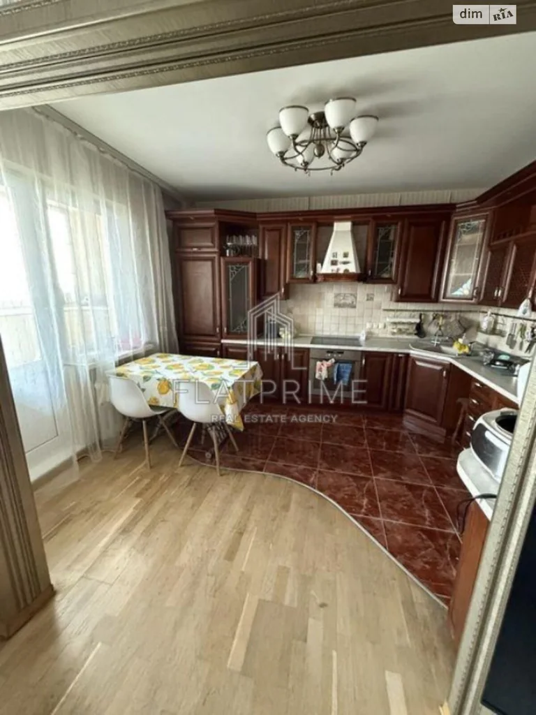 Квартира · 4 кімн · Харківський Масив