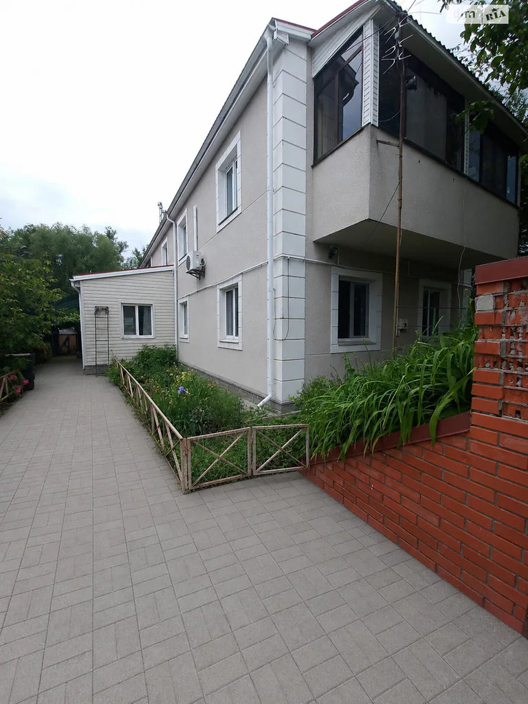 Квартира · 6 кімн · Пухівка
