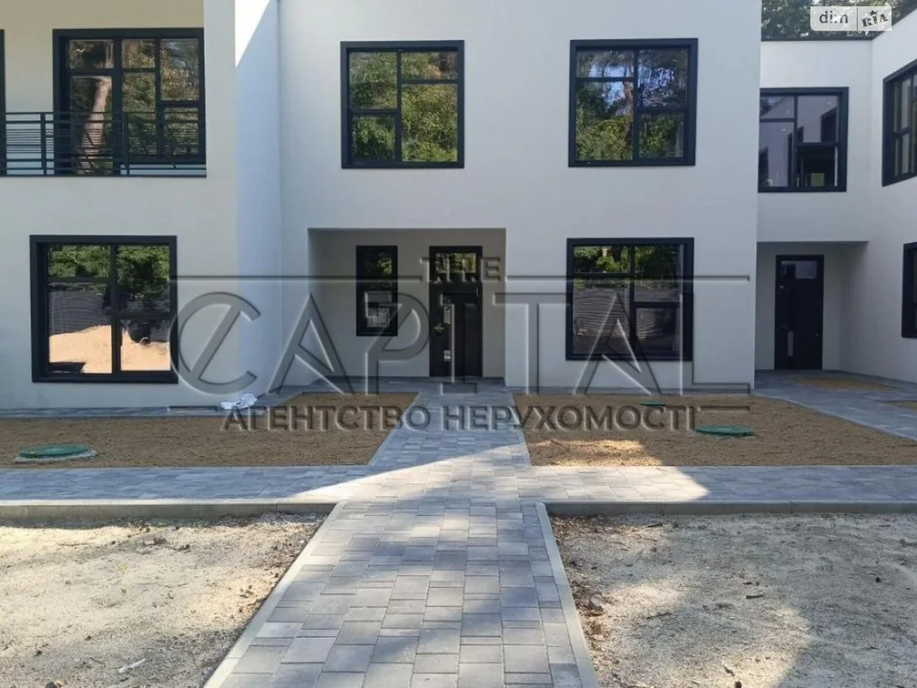 Квартира · 3 кімн · ДВРЗ