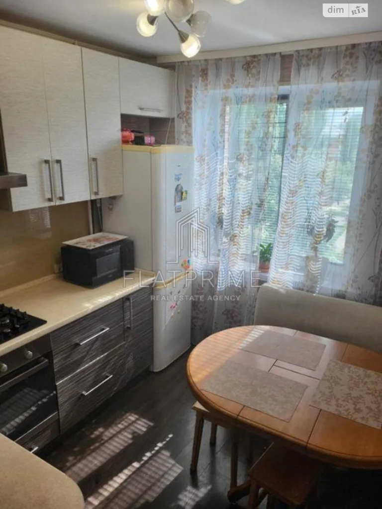 Квартира · 1 кімн · Дарницький