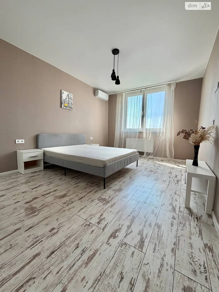 Квартира · 2 кімн · Голосіїв